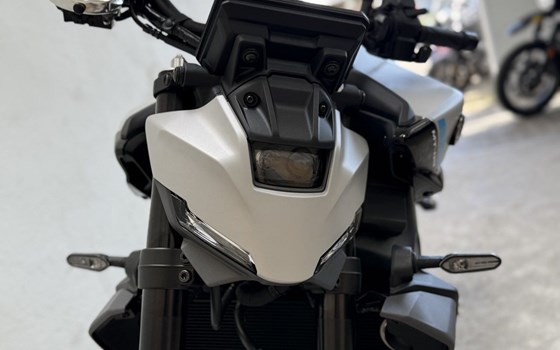 Gebrauchtmotorrad Yamaha MT-09 Y-AMT - Bild 3