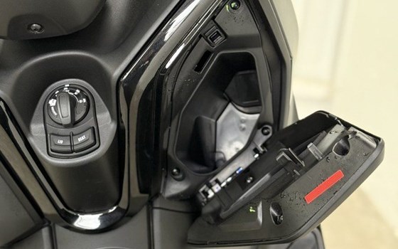 Gebrauchtmotorrad Yamaha XMAX 125 - Bild 10