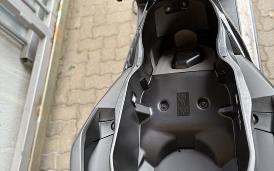 Gebrauchtmotorrad Yamaha XMAX 125 - Bild 12