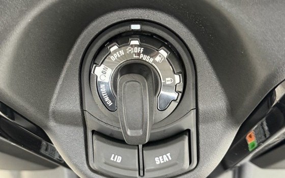 Gebrauchtmotorrad Yamaha XMAX 125 - Bild 7