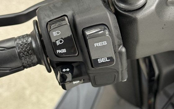 Gebrauchtmotorrad Yamaha XMAX 125 - Bild 8