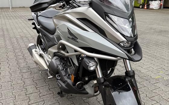 Gebrauchtmotorrad Honda NC750X DCT - Bild 16