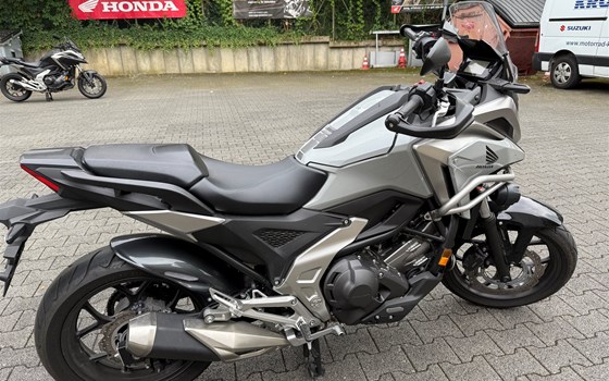 Gebrauchtmotorrad Honda NC750X DCT - Bild 4