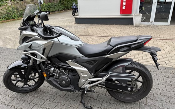 Gebrauchtmotorrad Honda NC750X DCT - Bild 9