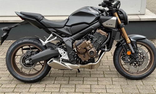 Honda CB650R E-Clutch