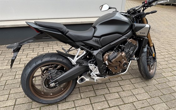 Neufahrzeug Honda CB650R E-Clutch - Bild 3
