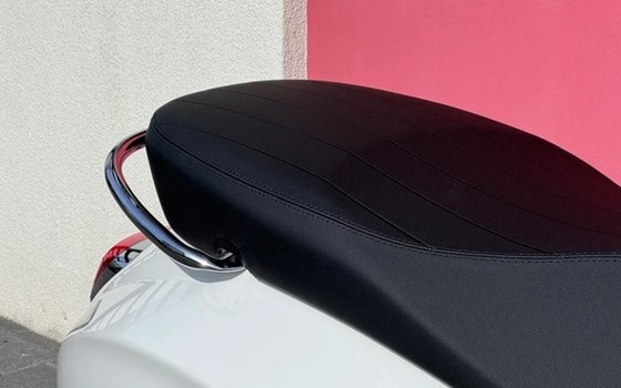 Neufahrzeug Vespa Primavera 50 - Bild 7