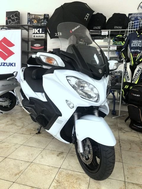 Suzuki Burgman 650 Executive