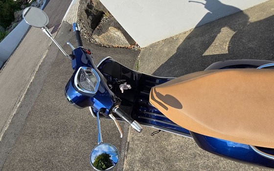 Motorrad Occasion Vespa GTS 300 hpe - Bild 13
