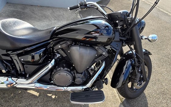Motorrad Occasion Yamaha XVS 1300 A - Bild 2