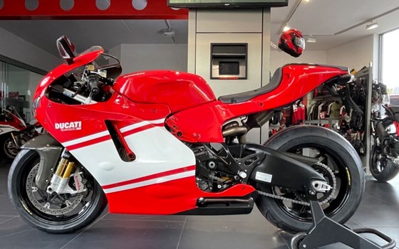 Gebrauchtmotorrad Ducati Desmosedici RR - Bild 4