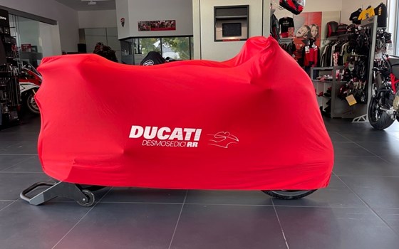 Gebrauchtmotorrad Ducati Desmosedici RR - Bild 5