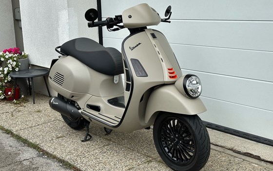 Gebrauchtmotorrad Vespa GTV 300 - Bild 5 Gebrauchtmotorrad Vespa GTV 300 - Bild 5