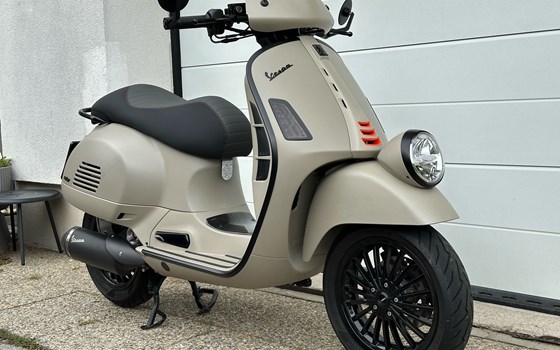 Gebrauchtmotorrad Vespa GTV 300 - Bild 8 Gebrauchtmotorrad Vespa GTV 300 - Bild 8