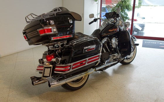 Gebrauchtmotorrad Harley-Davidson Touring Road King FLHR - Bild 8 Gebrauchtmotorrad Harley-Davidson Touring Road King FLHR - Bild 8