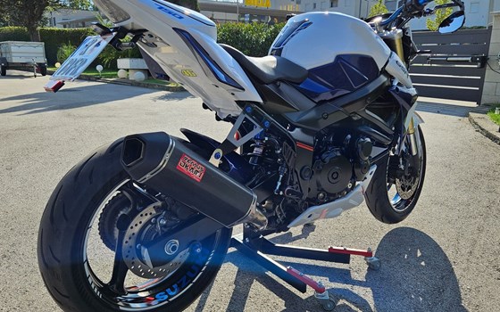 Gebrauchtmotorrad Suzuki GSR 750 - Bild 7