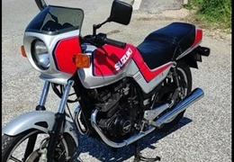Gebrauchte Suzuki GSX 250 E Gebrauchte Suzuki GSX 250 E