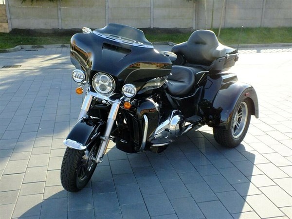 Gebrauchtmotorrad Harley-Davidson Tri Glide Ultra Classic FLHTCUTG