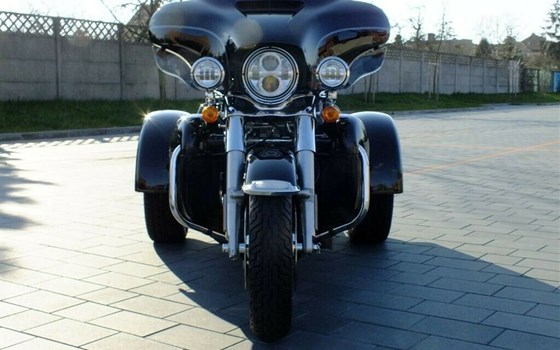 Gebrauchtmotorrad Harley-Davidson Tri Glide Ultra Classic FLHTCUTG - Bild 5