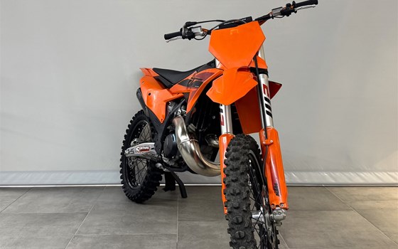 Gebrauchtmotorrad KTM 300 SX - Bild 2 Gebrauchtmotorrad KTM 300 SX - Bild 2
