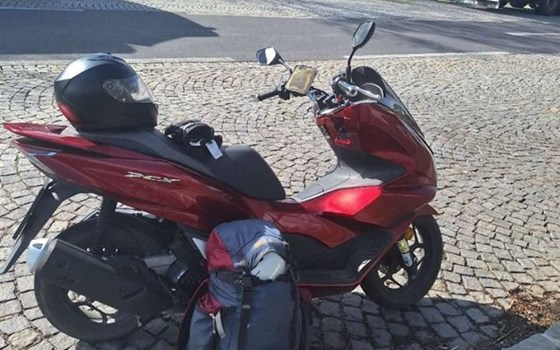 Gebrauchtmotorrad Honda PCX125 - Bild 4 Gebrauchtmotorrad Honda PCX125 - Bild 4