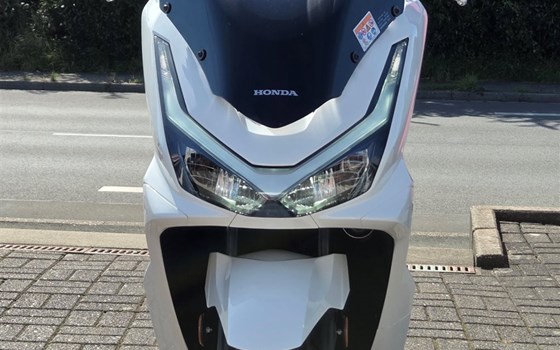 Gebrauchtmotorrad Honda PCX125 DX - Bild 3