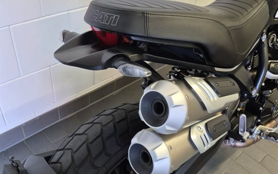 Gebrauchtmotorrad Ducati Scrambler 1100 Dark PRO - Bild 11