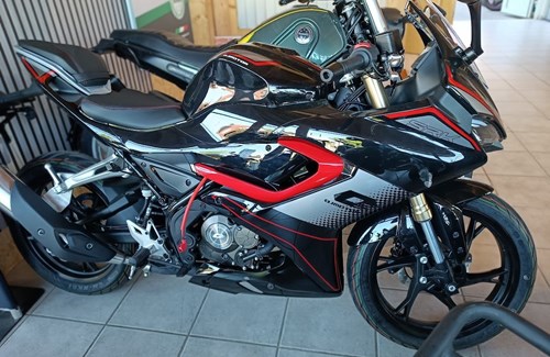Neumotorrad QJ Motor SRK 125 R