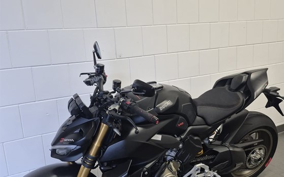 Gebrauchtmotorrad Ducati Streetfighter V4 S - Bild 9