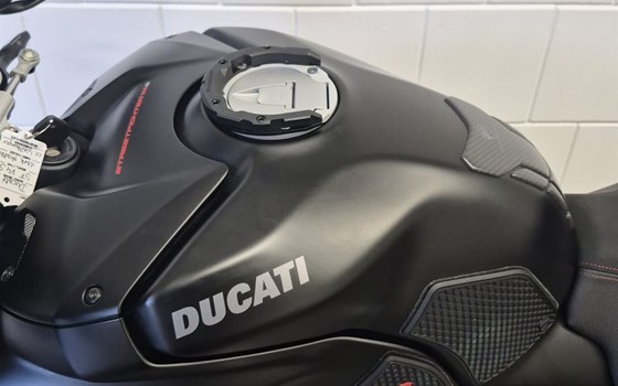 Gebrauchtmotorrad Ducati Streetfighter V4 S - Bild 15