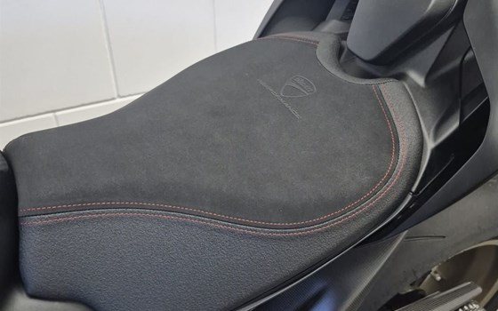 Gebrauchtmotorrad Ducati Streetfighter V4 S - Bild 16