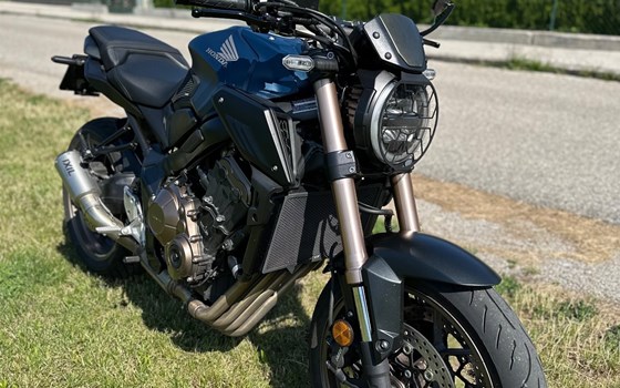 Gebrauchtmotorrad Honda CB650R - Bild 3 Gebrauchtmotorrad Honda CB650R - Bild 3