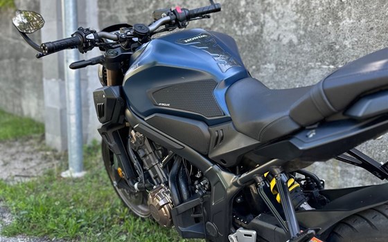 Gebrauchtmotorrad Honda CB650R - Bild 6 Gebrauchtmotorrad Honda CB650R - Bild 6