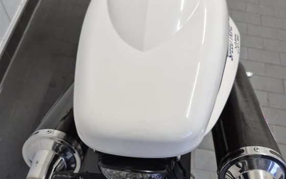 Gebrauchtmotorrad Triumph Speed Triple 1050 - Bild 11