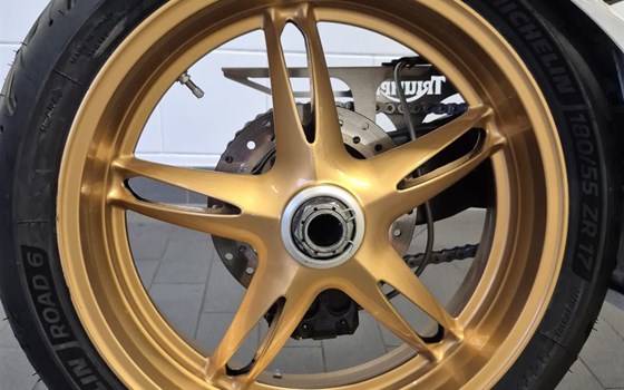 Gebrauchtmotorrad Triumph Speed Triple 1050 - Bild 13