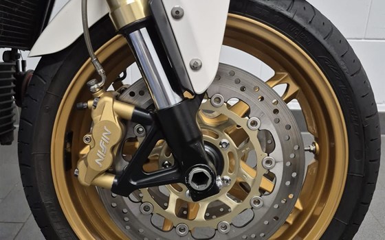 Gebrauchtmotorrad Triumph Speed Triple 1050 - Bild 5