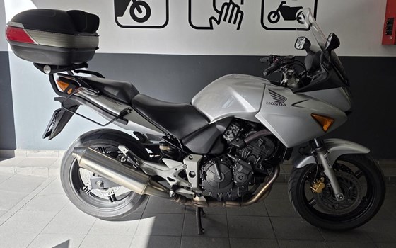 Gebrauchtmotorrad Honda CBF 600 S - Bild 2 Gebrauchtmotorrad Honda CBF 600 S - Bild 2