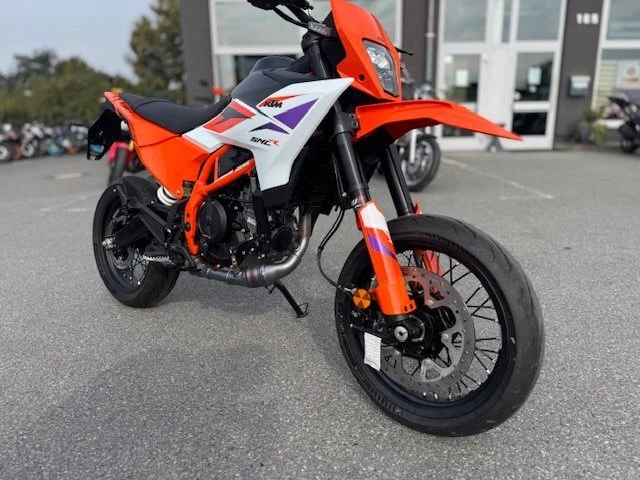Angebot KTM 390 SMC R Bild 2: Angebot KTM 390 SMC R
