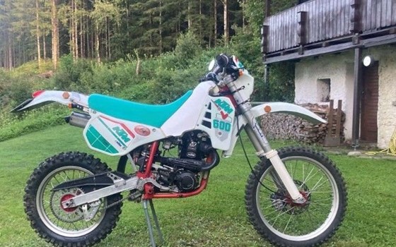 Gebrauchtmotorrad KTM 600 LC4 - Bild 2 Gebrauchtmotorrad KTM 600 LC4 - Bild 2