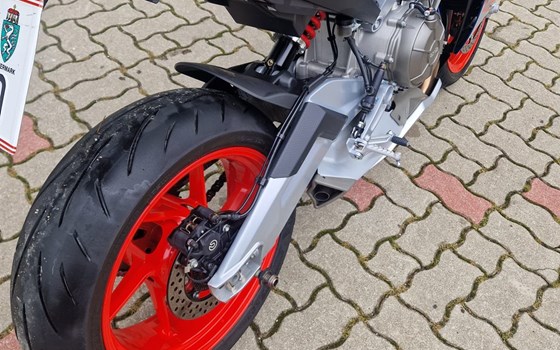 Gebrauchtmotorrad Aprilia RS 660 - Bild 12 Gebrauchtmotorrad Aprilia RS 660 - Bild 12