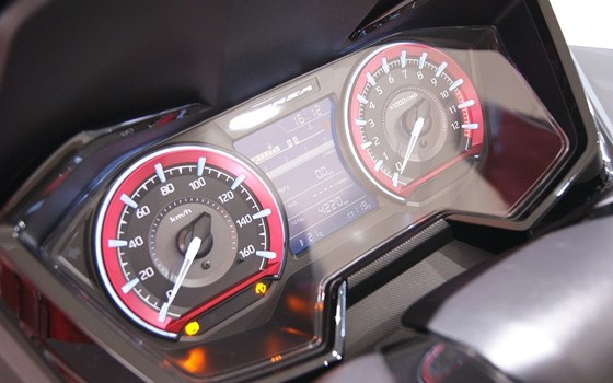 Gebrauchtmotorrad Honda Forza 125 - Bild 12