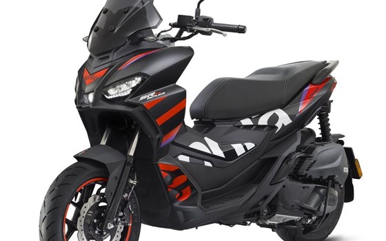 Neufahrzeug Aprilia SR GT Replica 125 - Bild 1