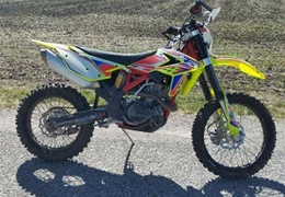 Gebrauchte Beta RR 350 4T Gebrauchte Beta RR 350 4T
