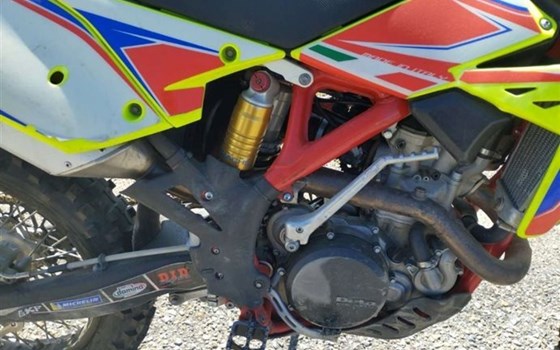Gebrauchtmotorrad Beta RR 350 4T - Bild 2 Gebrauchtmotorrad Beta RR 350 4T - Bild 2