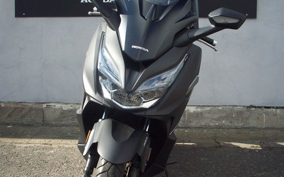 Gebrauchtmotorrad Honda Forza 350 - Bild 3