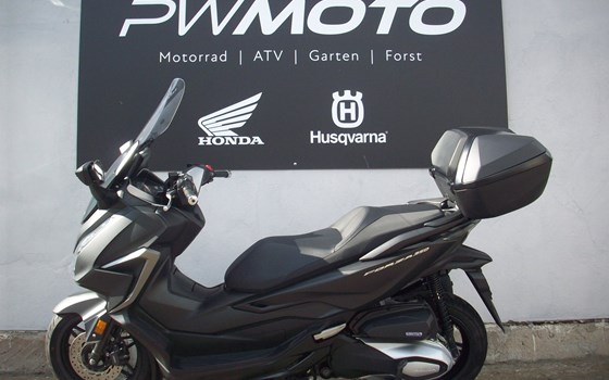 Gebrauchtmotorrad Honda Forza 350 - Bild 5