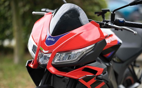 Gebrauchtmotorrad Aprilia Tuono 125 - Bild 3