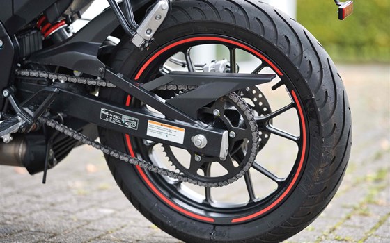 Gebrauchtmotorrad Aprilia Tuono 125 - Bild 4