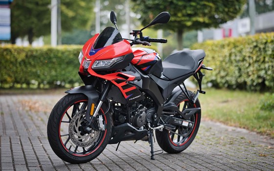 Gebrauchtmotorrad Aprilia Tuono 125 - Bild 7
