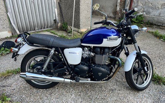Gebrauchtmotorrad Triumph Bonneville - Bild 2 Gebrauchtmotorrad Triumph Bonneville - Bild 2